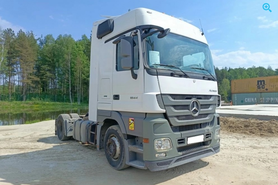 Mercedes Benz MB Actros 1844 MP3 (Mega space).