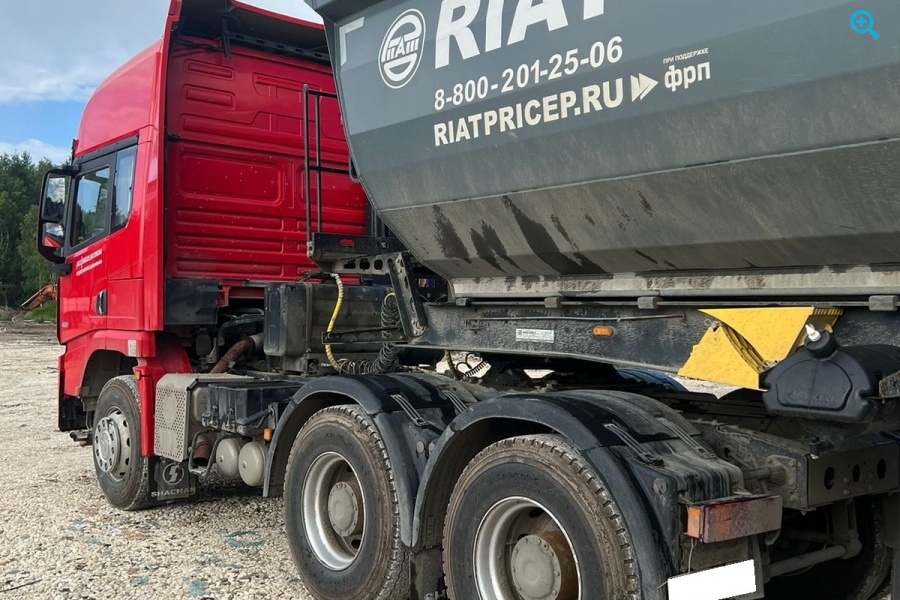 Седельный тягач SHACMAN SX42584V324 6×4