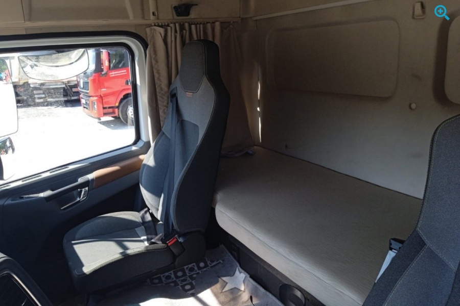 Седельный тягач SHACMAN (6х4) X3000 