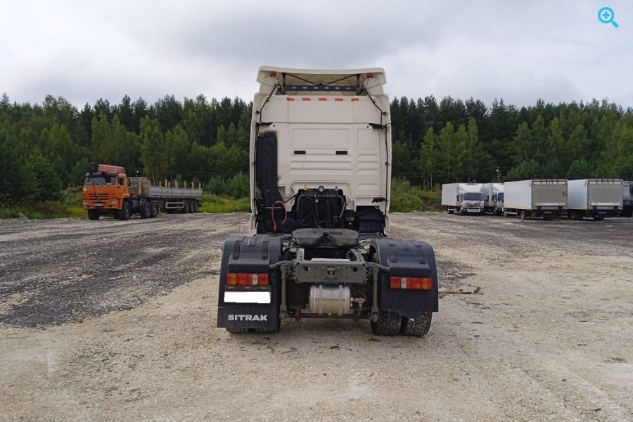 Седельный тягач SITRAK C7H 4x2 