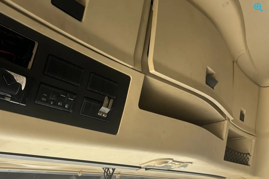 Shacman SX42584V324