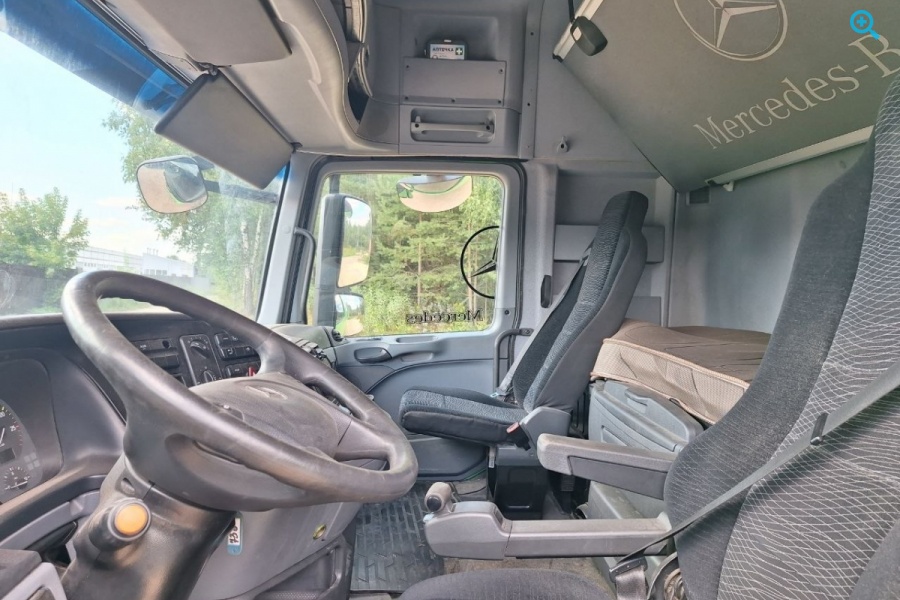 Mercedes-Benz  Actros 1844 (Mega space)