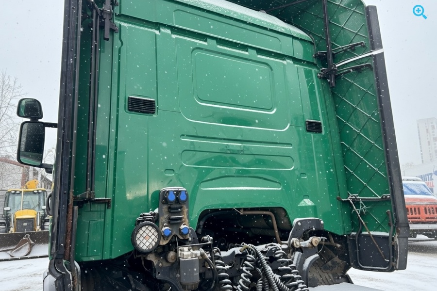 SCANIA R440LA4x2HNA, год выпуска 2015.