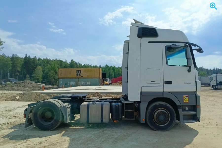 Mercedes Benz MB Actros 1844 MP3 (Mega space).