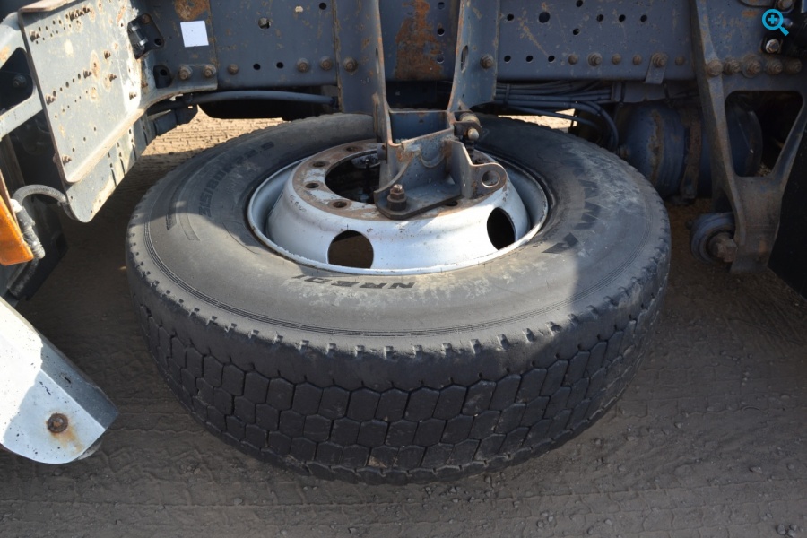 Седельный тягач Mercedes-Benz Axor 1840LS