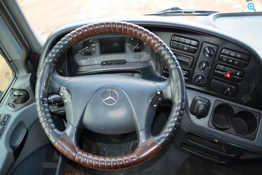 Mercedes-Benz Actros 1844LS MegaSpace
