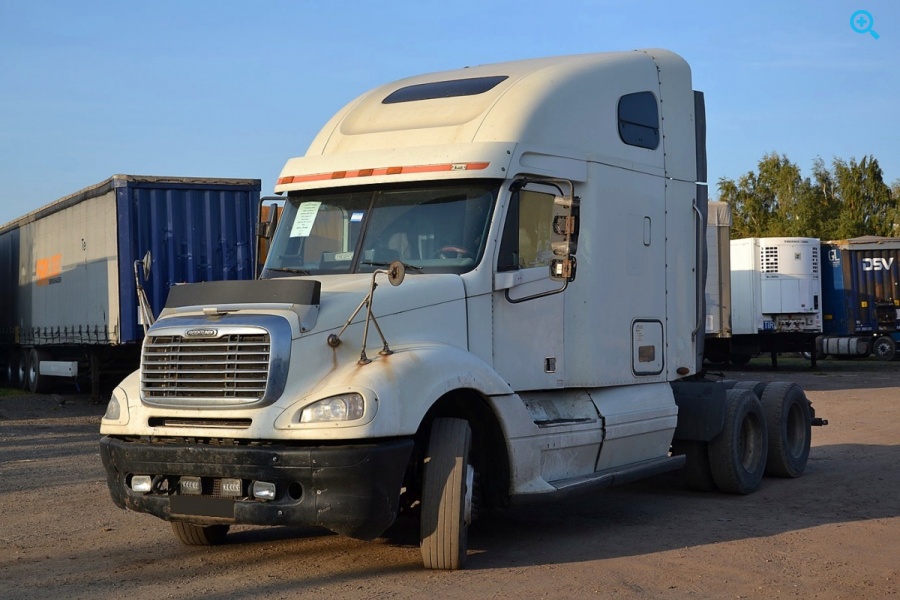 Freightliner Columbia CL120064ST