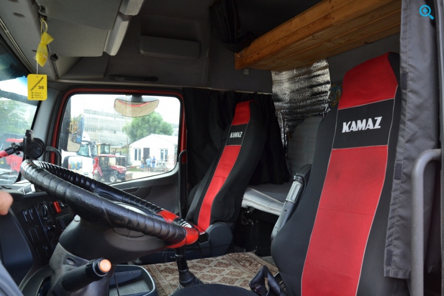 Седельный тягач Камаз 5490-S5