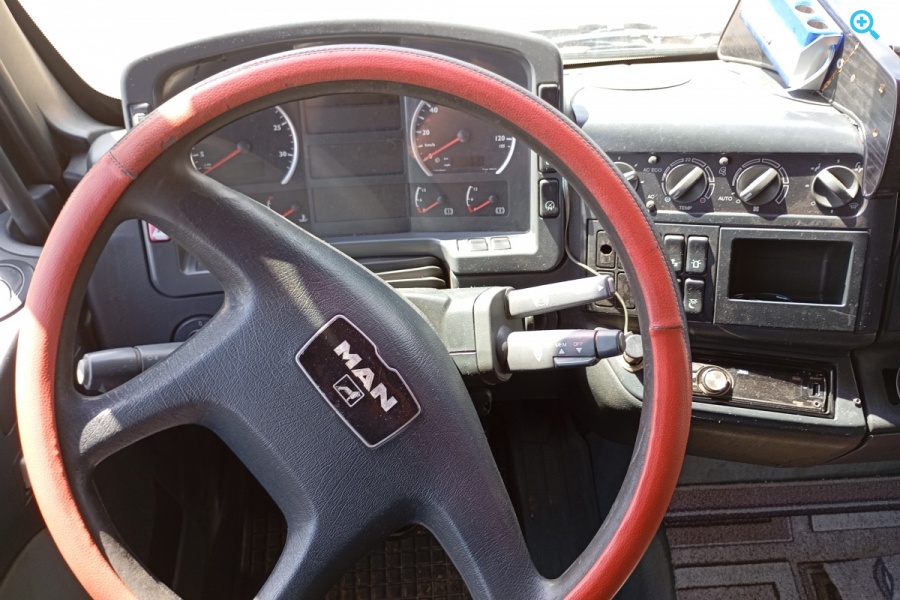 Сцепка седельный тягач Man TGA 26.413 и Полуприцеп зерновоз KRONE SDP27