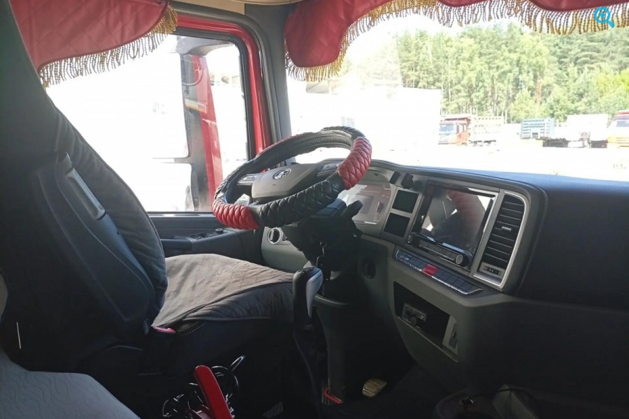 SHACMAN X3000 SX42584V324 (6×4)