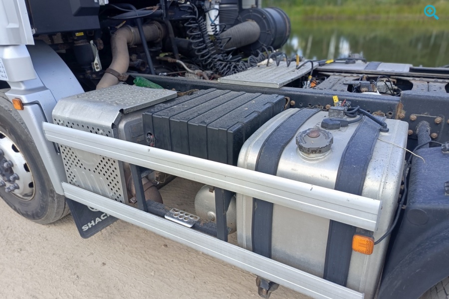 Shacman SX42584V324