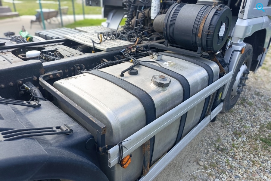 Shacman SX42584V324