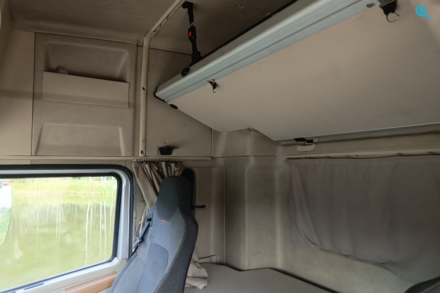Shacman SX42584V324