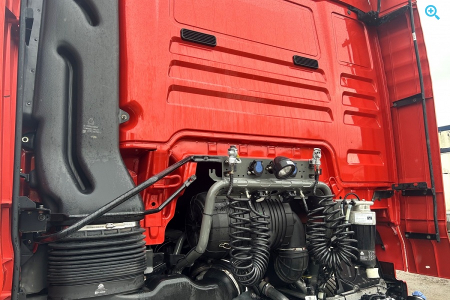 Седельный тягач SITRAK C7H MAX, год выпуска 2023