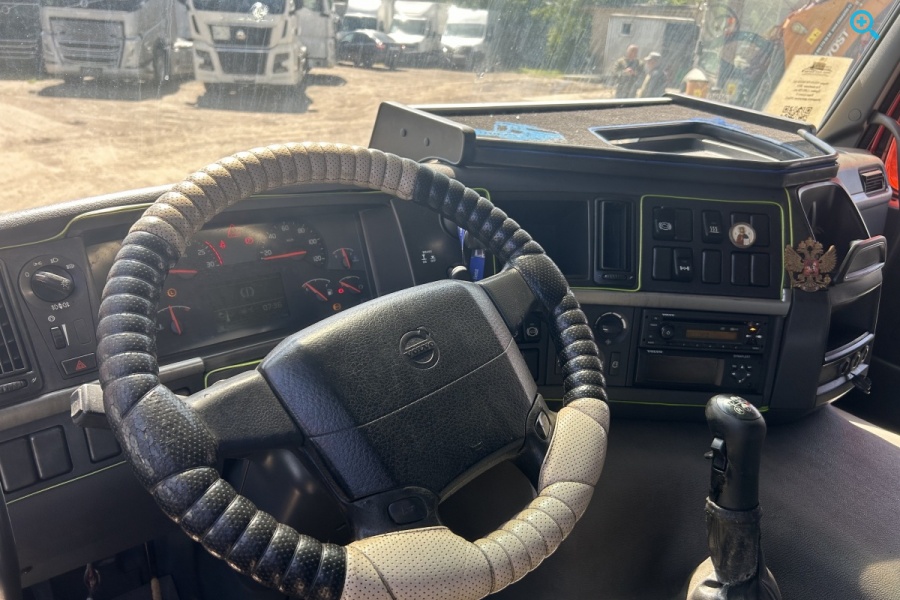 VOLVO FM TRUCK 4x2