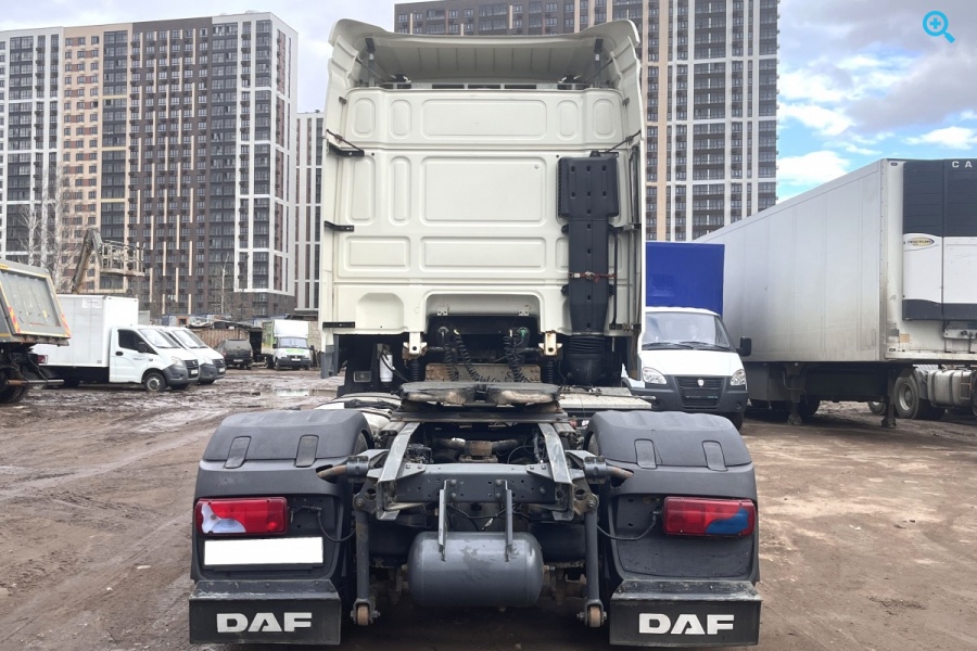 Седельный тягач DAF XF105.460. Год выпуска 2014