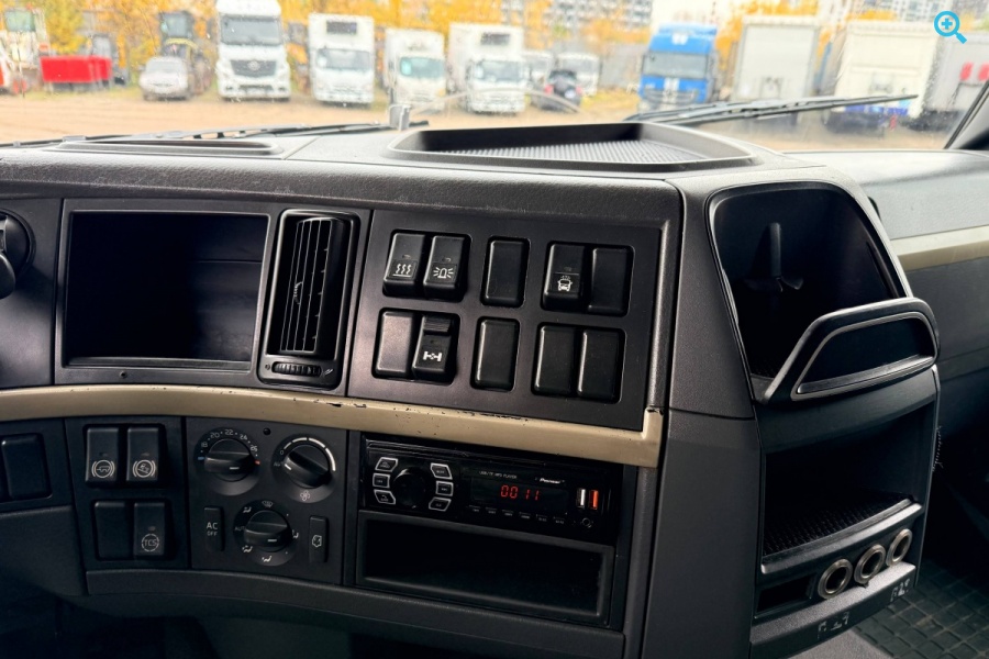 VOLVO FH TRUCK