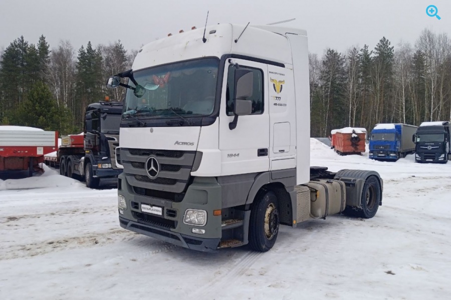 Mercedes Benz MB Actros 1844 MP3 (Mega space).