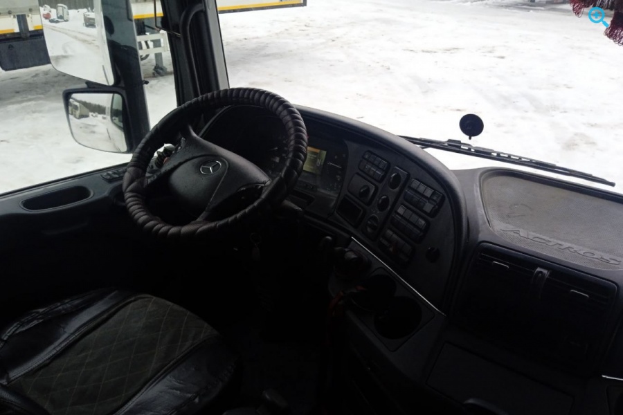 Mercedes Benz MB Actros 1844 MP3 (Mega space).