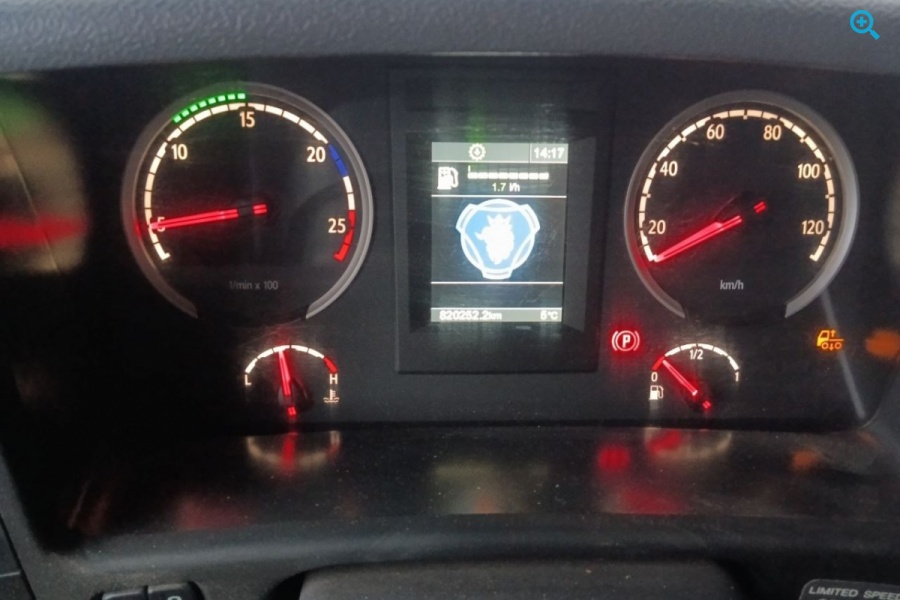 SCANIA P360 LA4X2HNA.