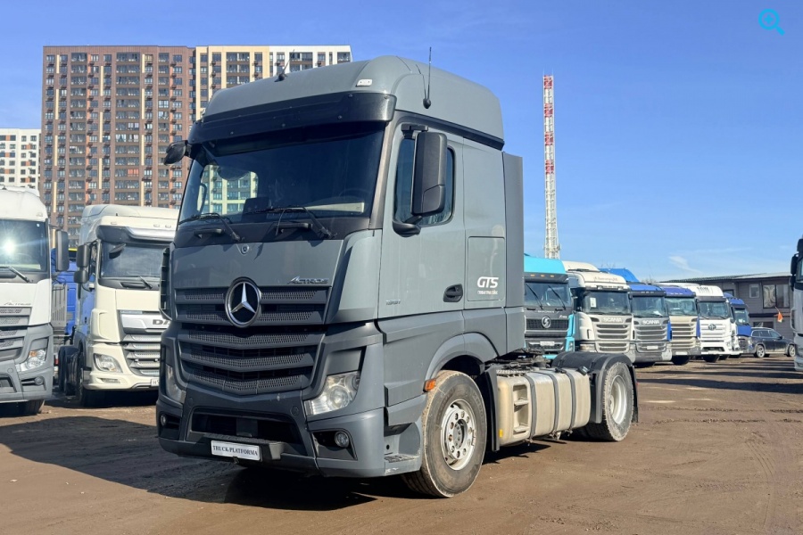 Mercedes Benz Actros 1851.