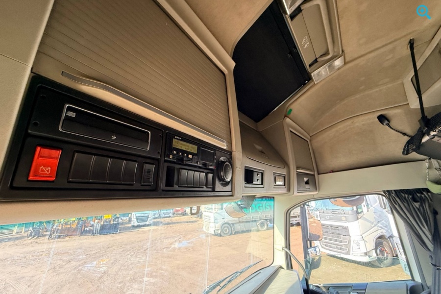 Volvo FH - TRUCK 4x2