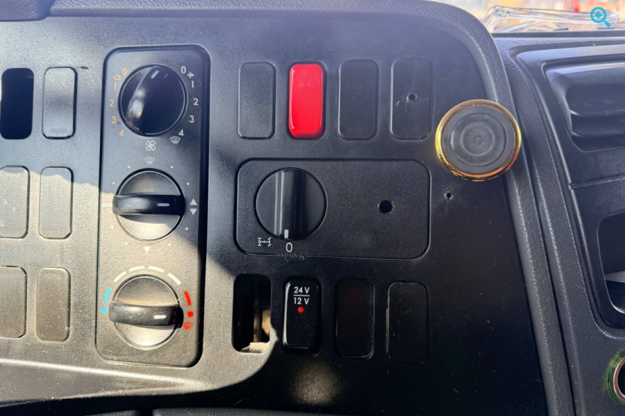 Седельный тягач Mercedes-Benz Axor 1836LS