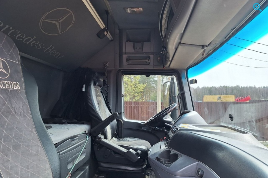 Mercedes Benz MB Actros 1844 MP3 (Mega space).