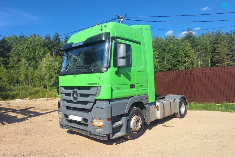 Mercedes-Benz  Actros 1844 (Mega space)