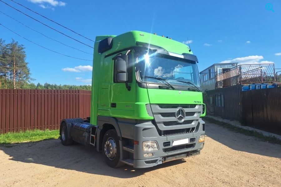 Mercedes-Benz  Actros 1844 (Mega space)