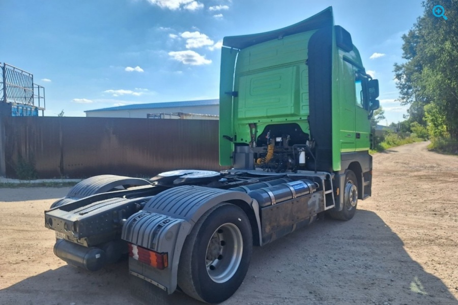 Mercedes-Benz  Actros 1844 (Mega space)