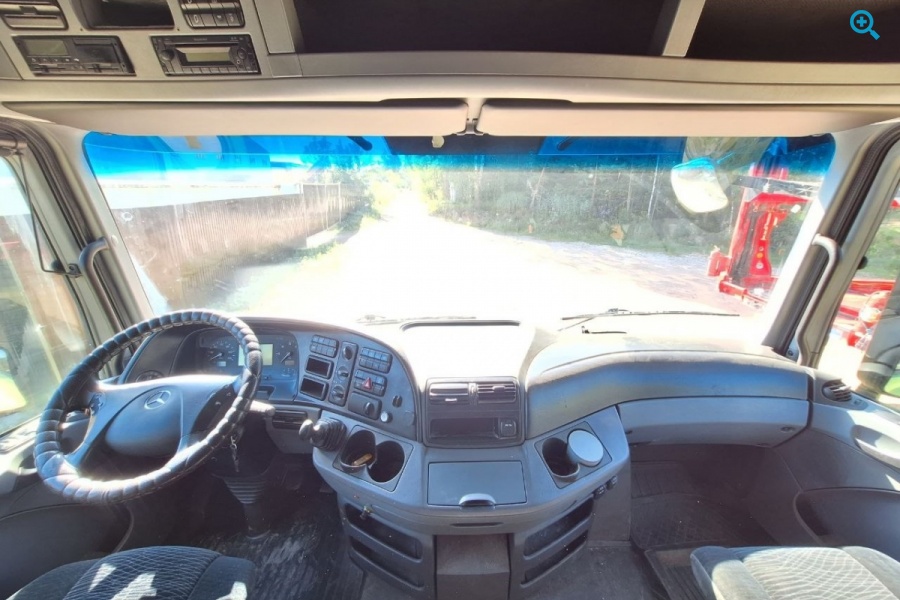 Mercedes-Benz  Actros 1844 (Mega space)