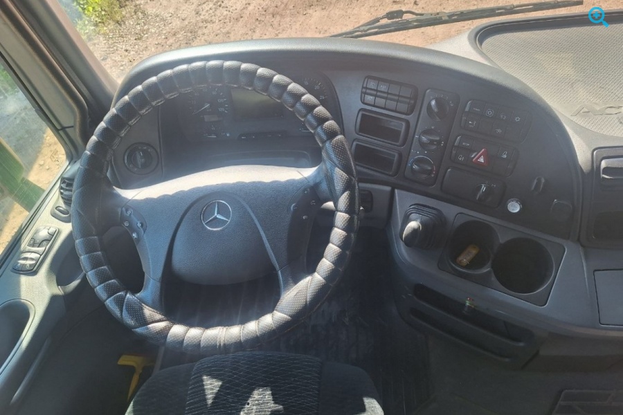 Mercedes-Benz  Actros 1844 (Mega space)
