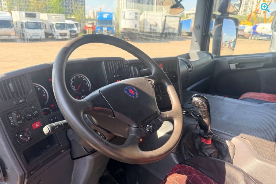 SCANIA P360LA4X2HNA