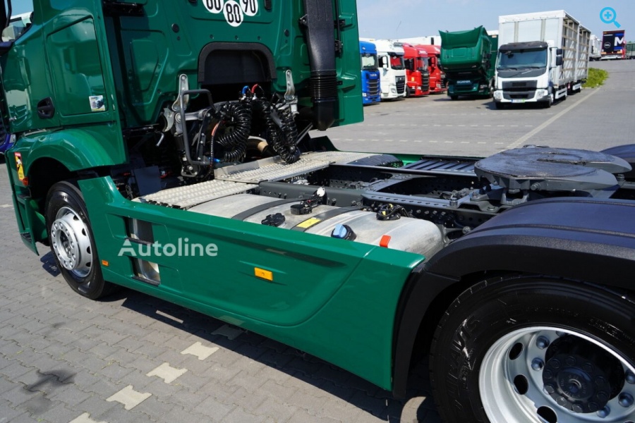 Mercedes-Benz ACTROS 1846