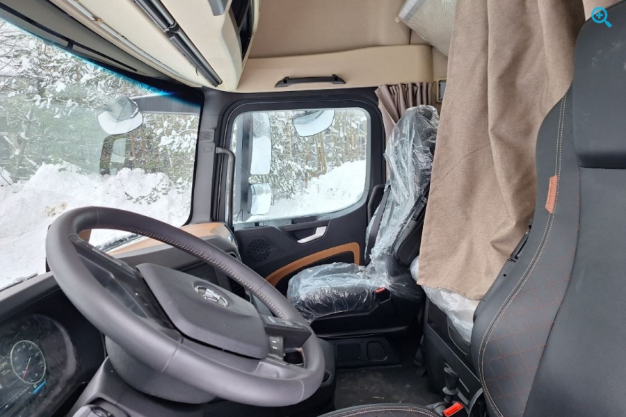 тягач SHACMAN X6000 