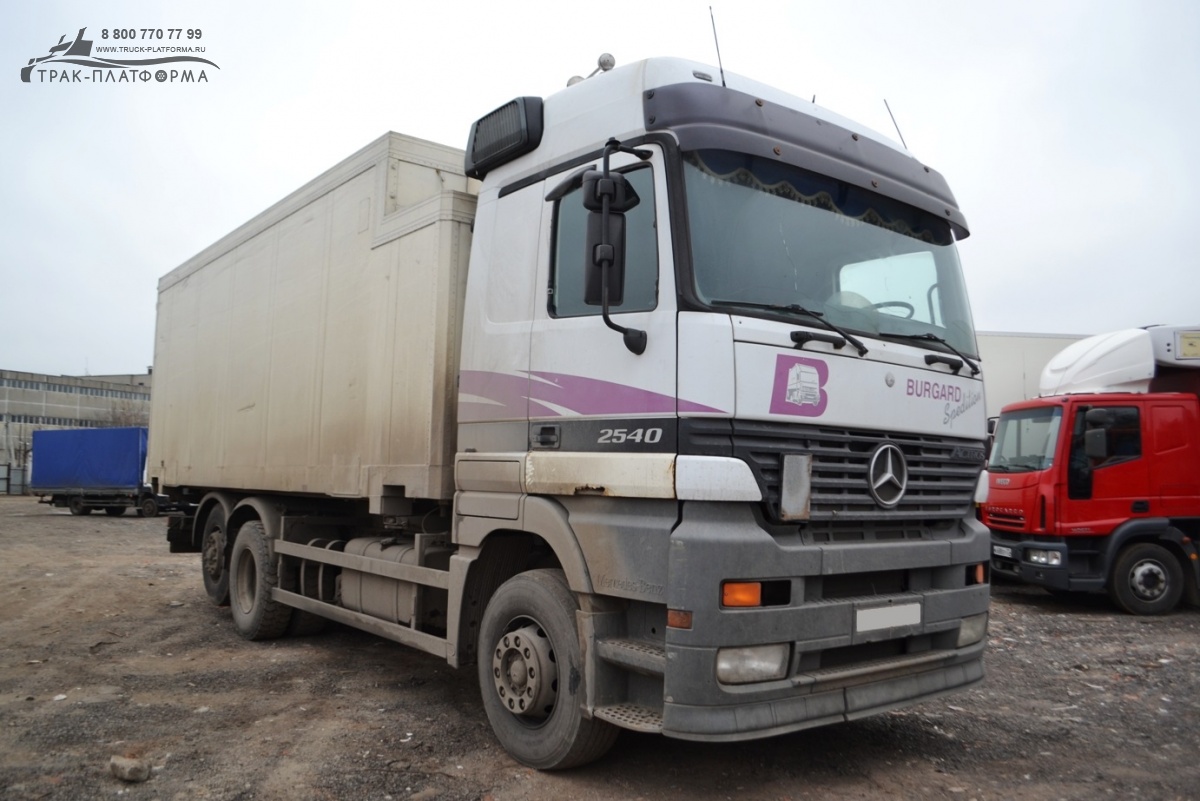 Купить грузовик Mercedes Actros 2540 Б/У в Москве: 2000 года, цена 1500000  в России | Продажа и выкуп техники с пробегом - ТРАК-ПЛАТФОРМА