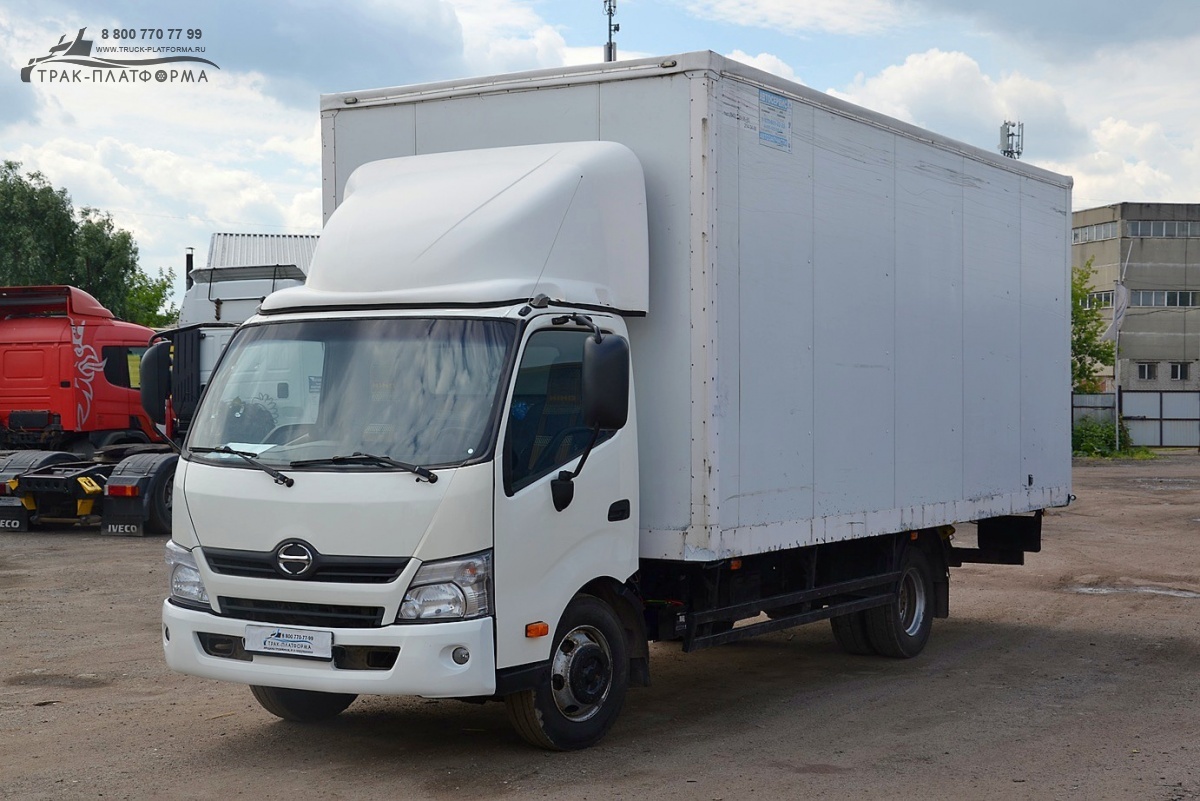 Купить грузовик Промтоварный HINO 300 Б/У в Москве: 2014 года, цена 1090000  руб. в России | Продажа и выкуп техники с пробегом - ТРАК-ПЛАТФОРМА