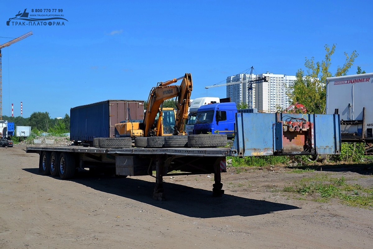 Купить полуприцеп Schmitz S01. Открытая площадка с отверстиями под коники.  Б/У в Москве: 2006 год, цена 780000 руб. в России | Продажа и выкуп техники  с пробегом - ТРАК-ПЛАТФОРМА