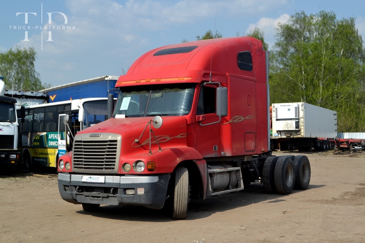 Купить седельный тягач Freightliner CST 120 Б/У в Москве: 2003 год, цена  650000 руб. в России | Продажа и выкуп техники с пробегом - ТРАК-ПЛАТФОРМА