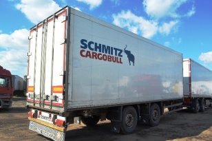 Прицеп изотермический Schmitz Cargobull ZKO18. Год выпуска 2006.