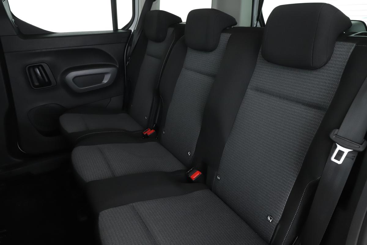 Toyota ProAce City Verso 1.2 Turbo L1 Shuttle, фото 13