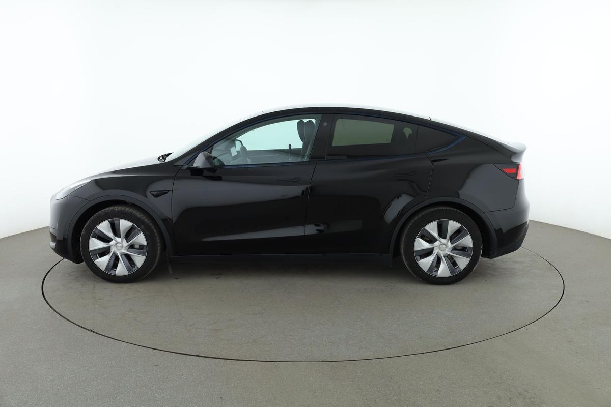 Tesla Model Y Standard Range, фото 2