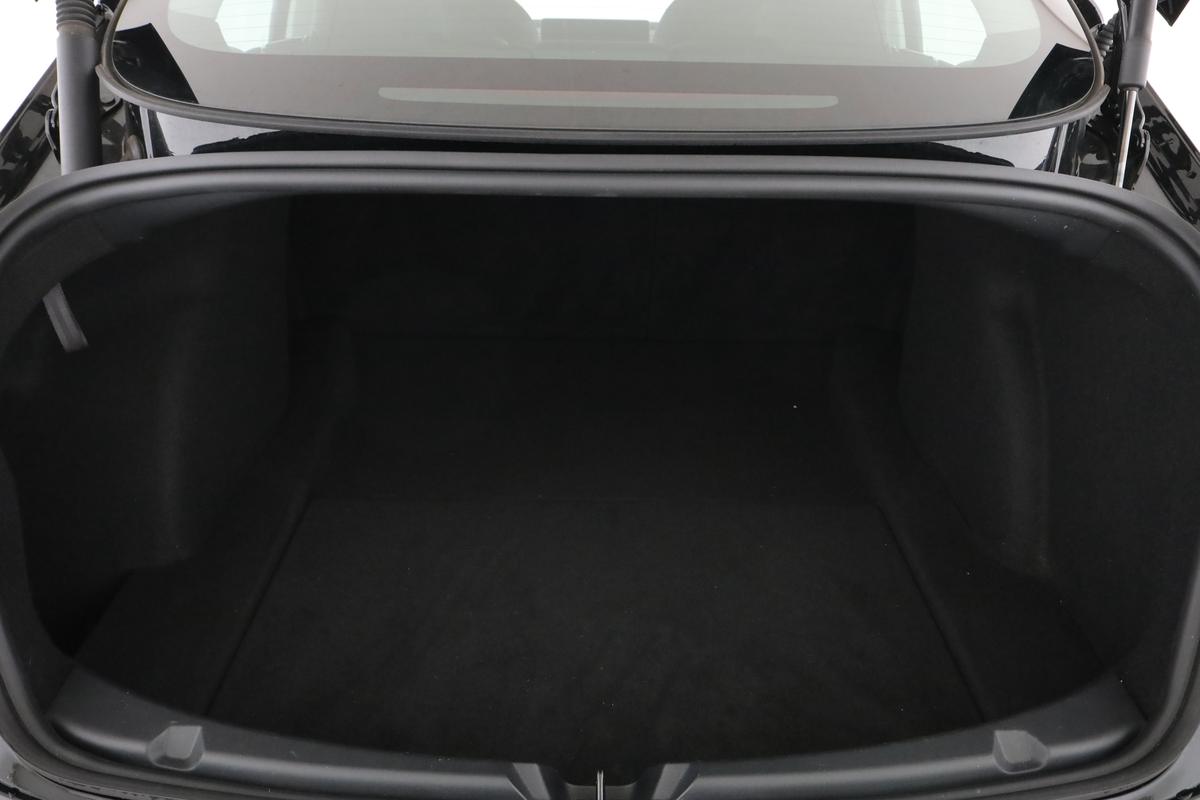Tesla Model 3 Standard Range, фото 16