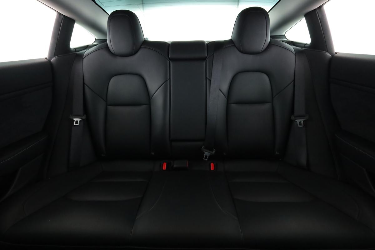 Tesla Model 3 Standard Range, фото 14