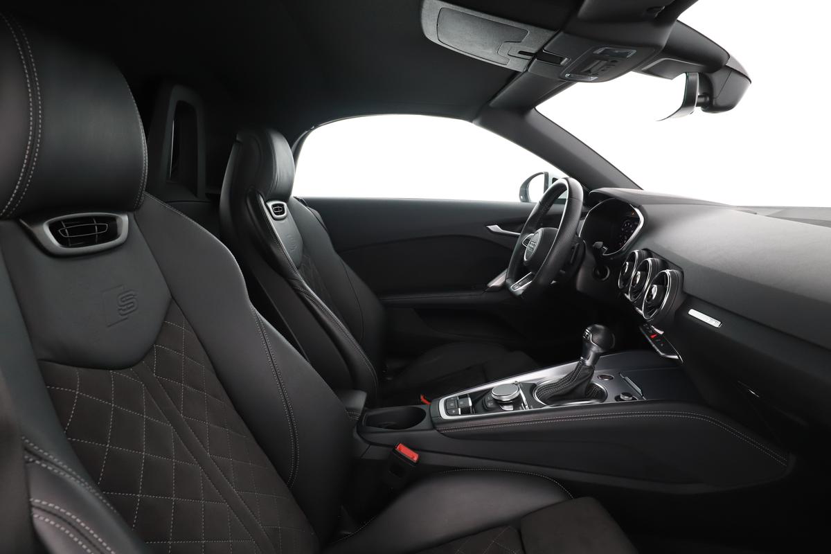 Audi TT 45 TFSI, фото 14