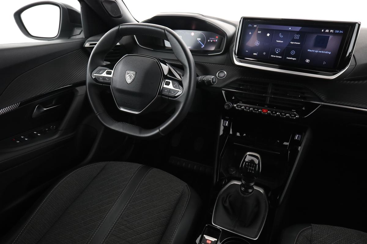 Peugeot 2008 1.2 PureTech Allure, фото 12
