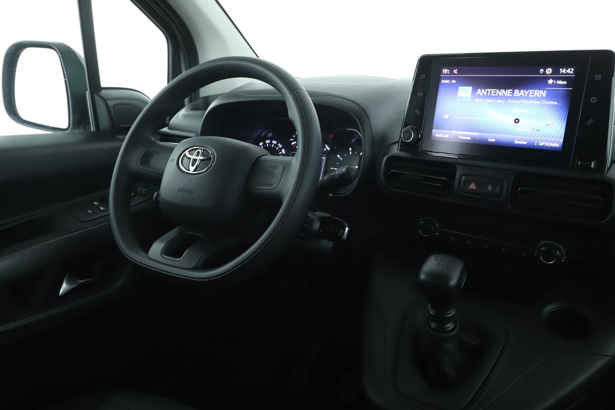 Toyota ProAce City Verso 1.2 Turbo L1 Shuttle, фото 12