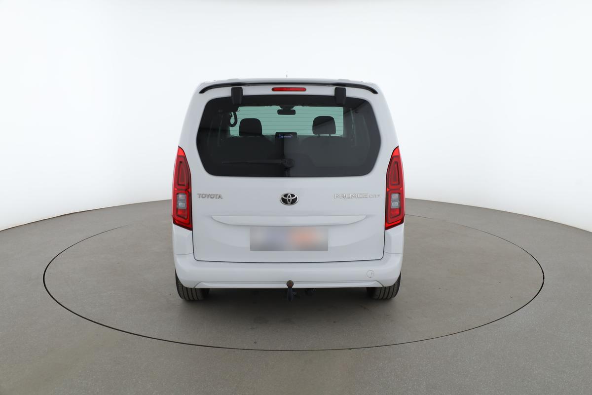 Toyota ProAce City Verso 1.2 Turbo L1 Shuttle, фото 4
