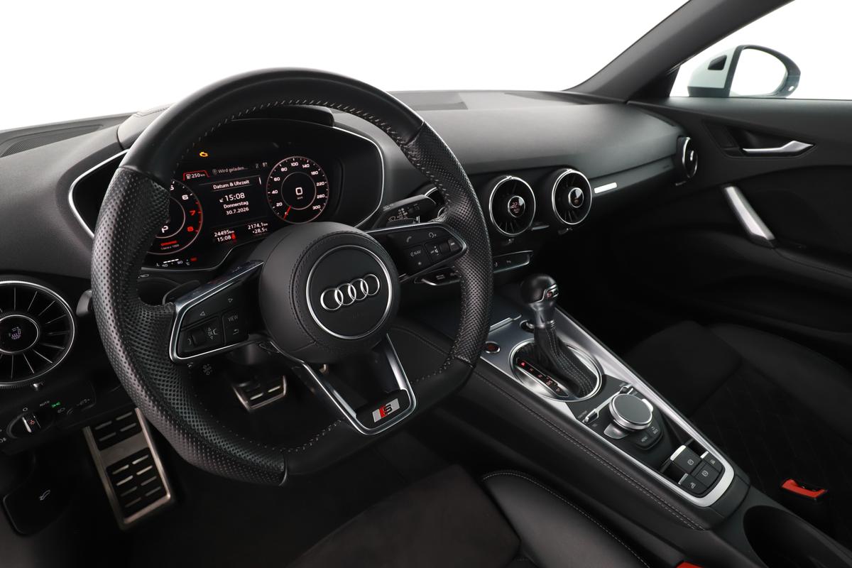 Audi TT 45 TFSI, фото 10
